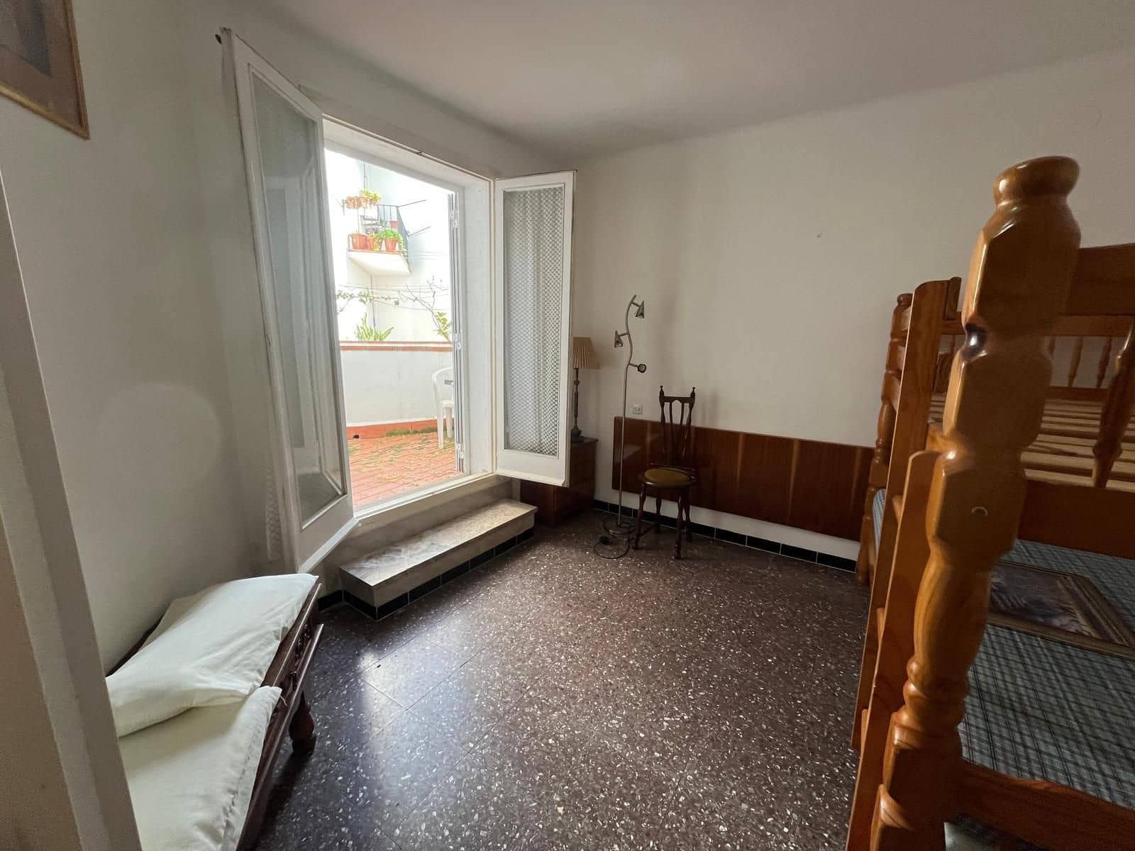 2 bedroom Flat for sale in Cadaques - € 500,000 (Ref: 9649920)