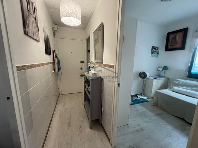 Piso de 2 habitaciones en Roses en venta - 300.000 € (Ref: 9649921)
