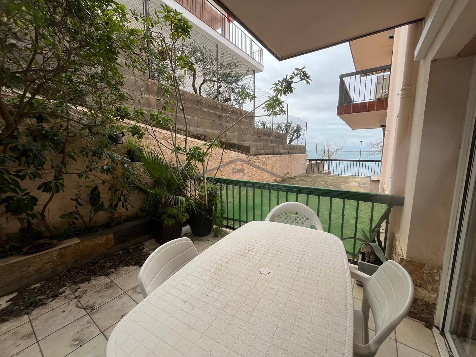 Piso de 2 habitaciones en Roses en venta - 300.000 € (Ref: 9649921)