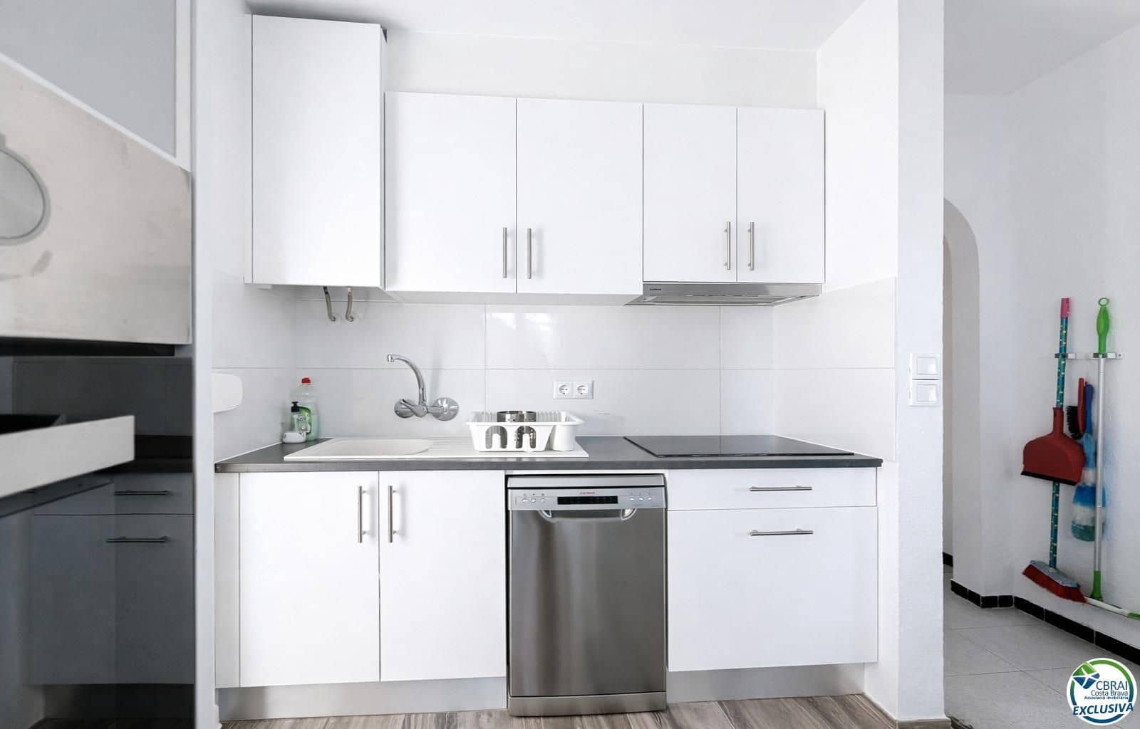 4 chambre Villa/Maison à vendre à Empuriabrava avec garage - 369 000 € (Ref: 9649923)