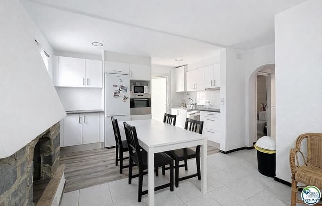 4 chambre Villa/Maison à vendre à Empuriabrava, Castelló d'Empúries avec garage - 369 000 € (Ref: 9649923)