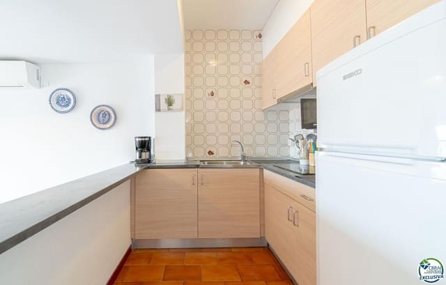 3 slaapkamer Flat te koop in Empuriabrava, Castelló d'Empúries met zwembad - € 205.000 (Ref: 9652444)