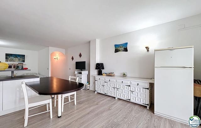 2 makuuhuone Asunto myytävänä paikassa Santa Margarida, Roses - 227 000 € (Ref: 9668313)