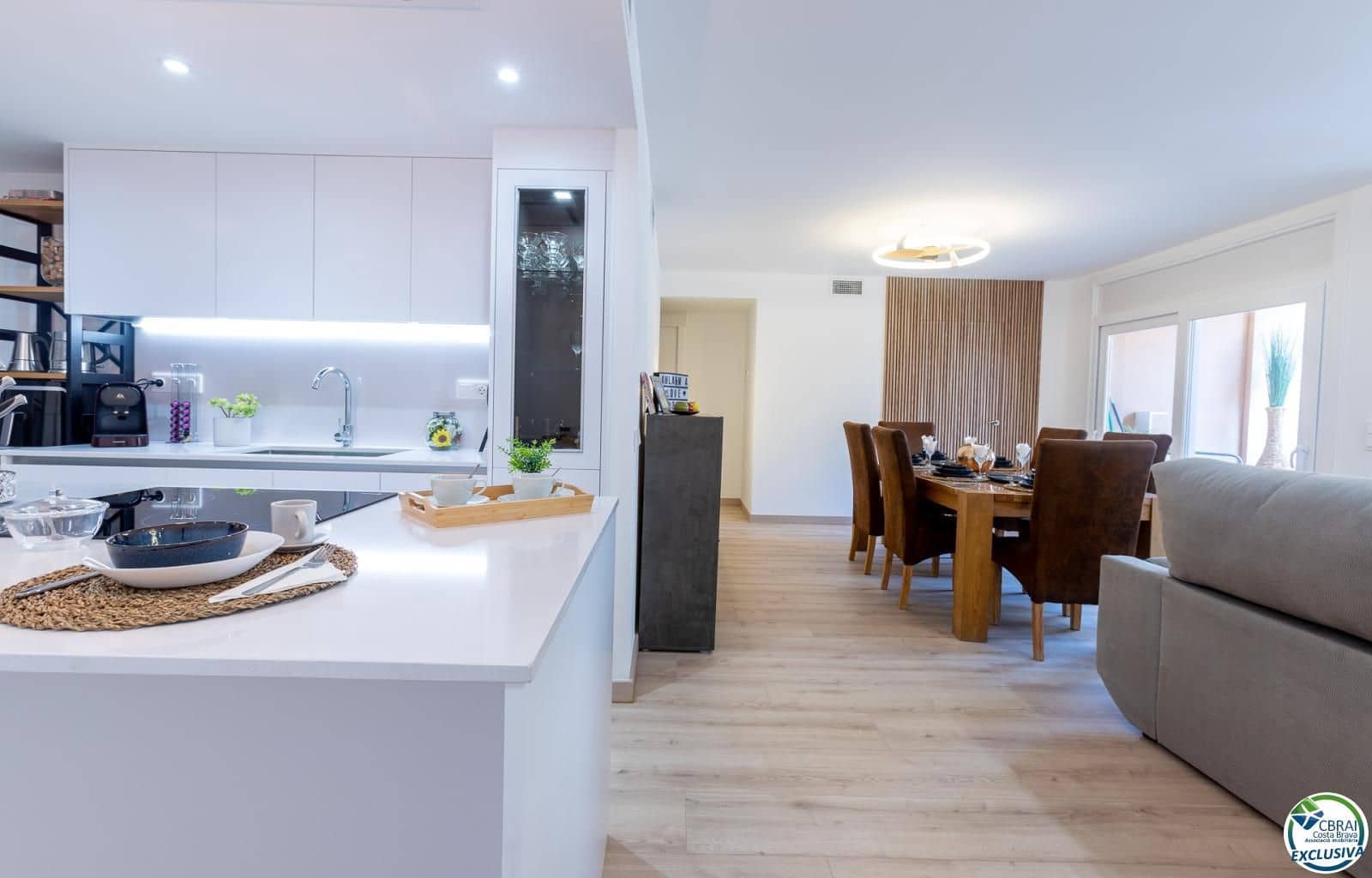 3 bedroom Flat for sale in Roses - € 295,000 (Ref: 9674791)