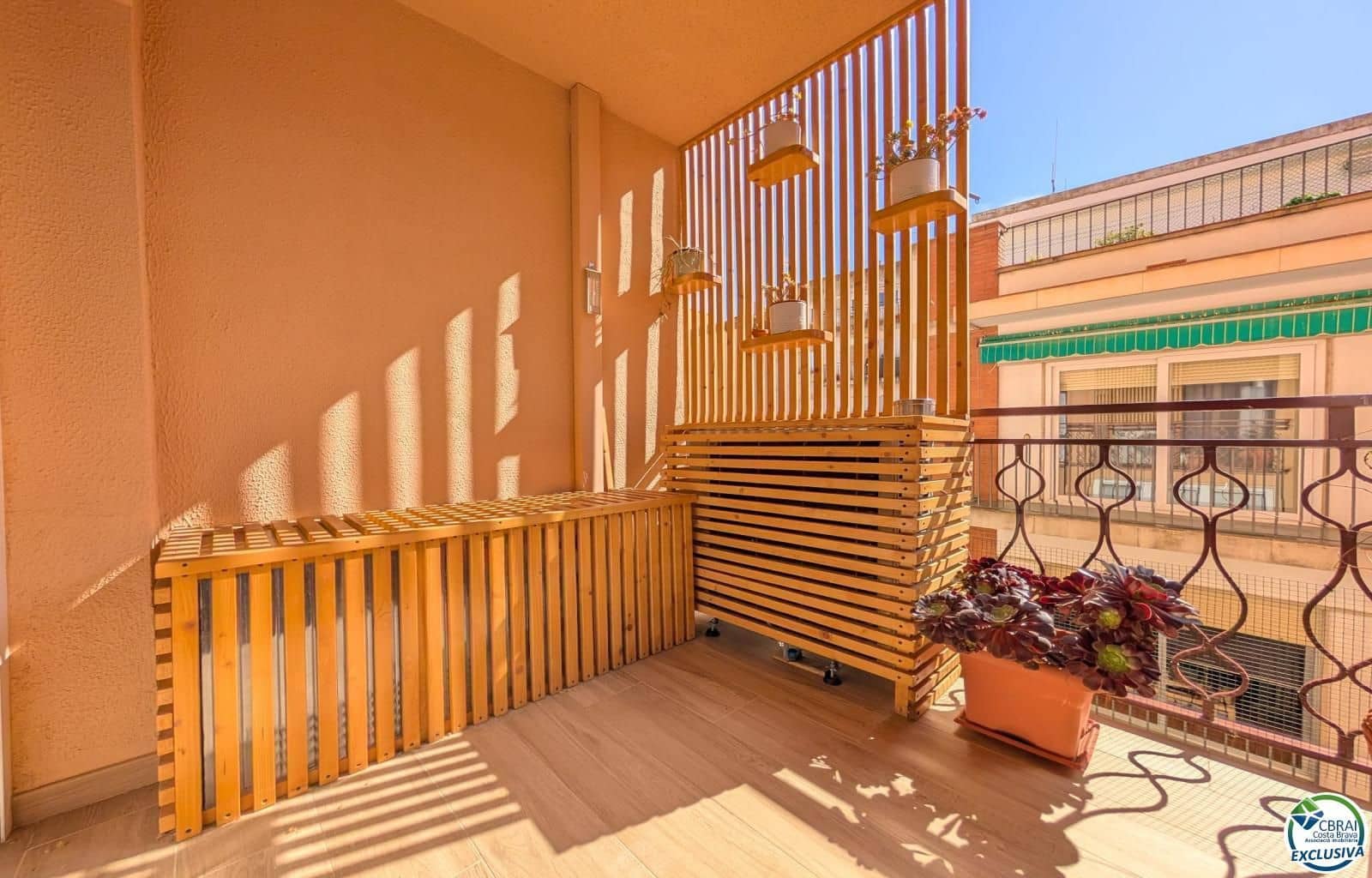 3 bedroom Flat for sale in Roses - € 295,000 (Ref: 9674791)