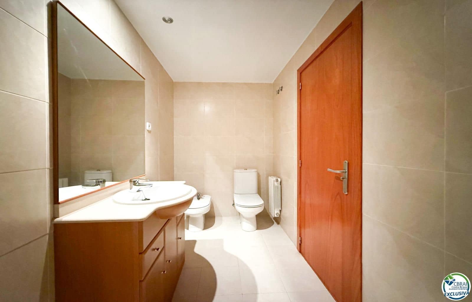 3 bedroom Flat for sale in Figueres - € 235,000 (Ref: 9674792)