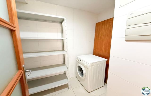 Piso de 3 habitaciones en Figueres en venta - 235.000 € (Ref: 9674792)