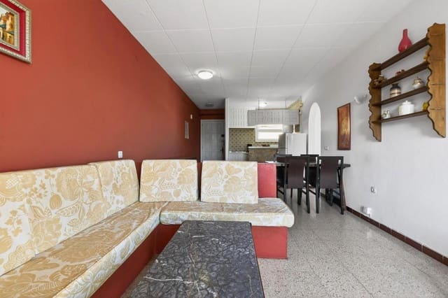 2 bedroom Flat for sale in Empuriabrava, Castelló d'Empúries with pool garage - € 170,000 (Ref: 9674793)