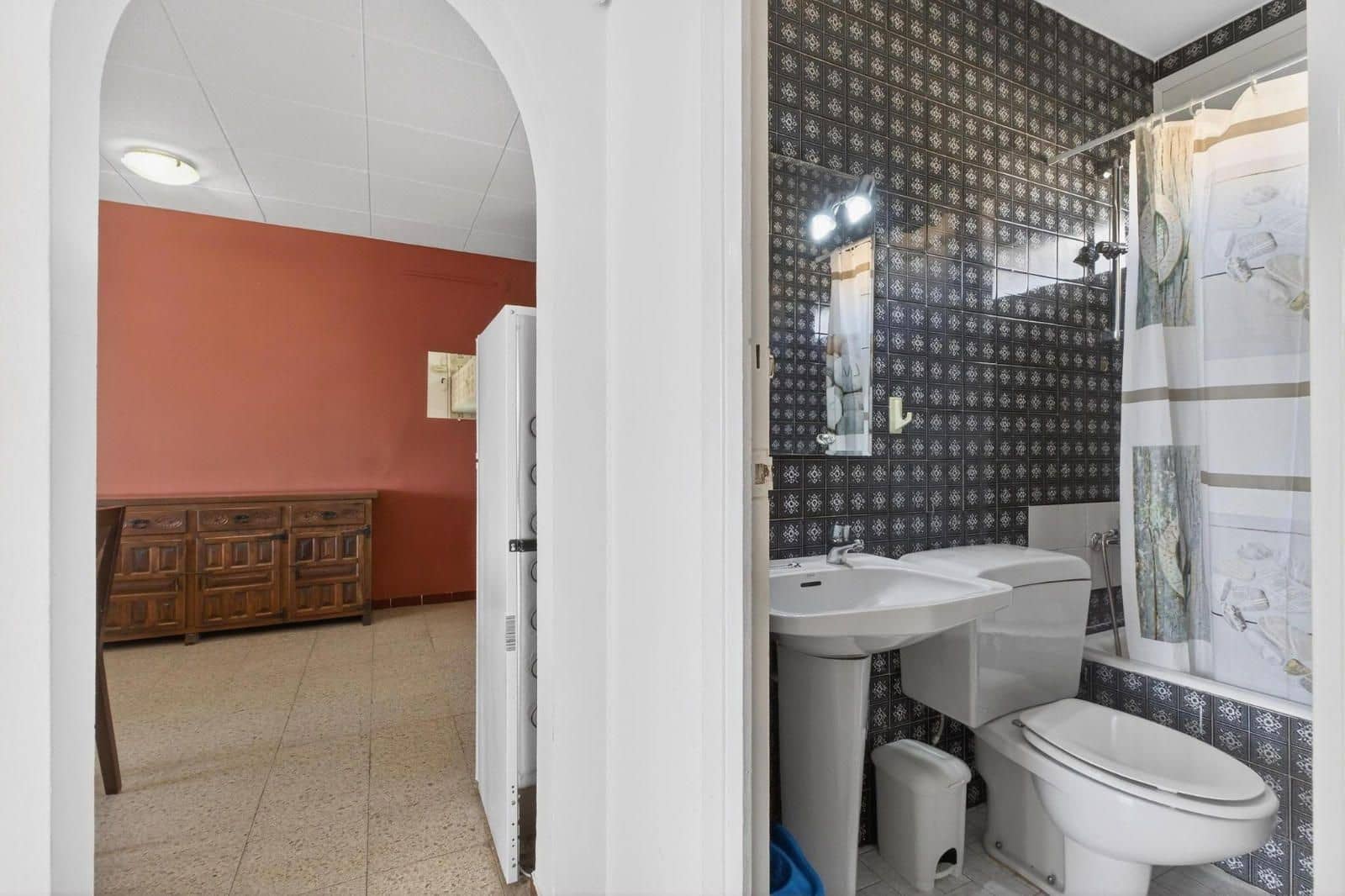 2 bedroom Flat for sale in Empuriabrava with pool garage - € 170,000 (Ref: 9674793)