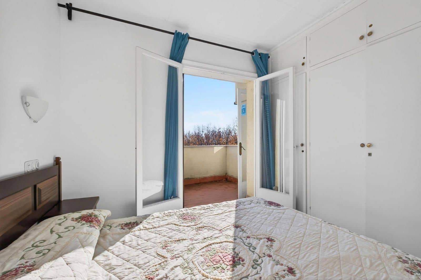 2 bedroom Flat for sale in Empuriabrava with pool garage - € 170,000 (Ref: 9674793)