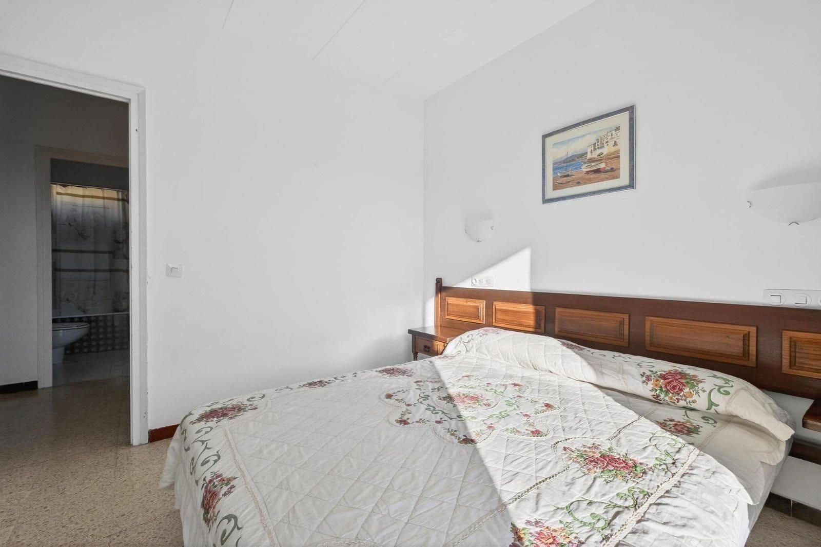 2 bedroom Flat for sale in Empuriabrava with pool garage - € 170,000 (Ref: 9674793)