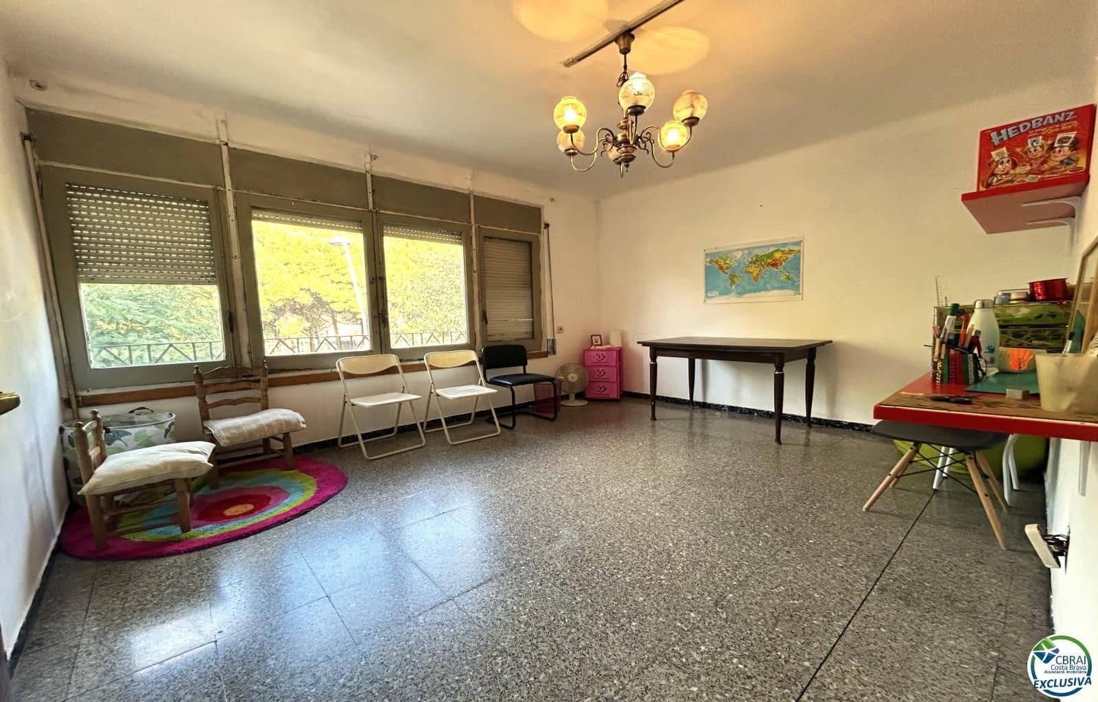 8 bedroom Villa for sale in Llanca with garage - € 359,000 (Ref: 9674794)