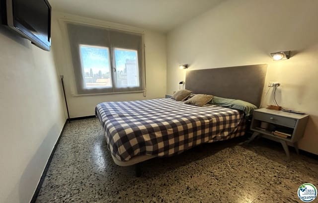 8 bedroom Villa for sale in Llançà - € 359,000 (Ref: 9674794)