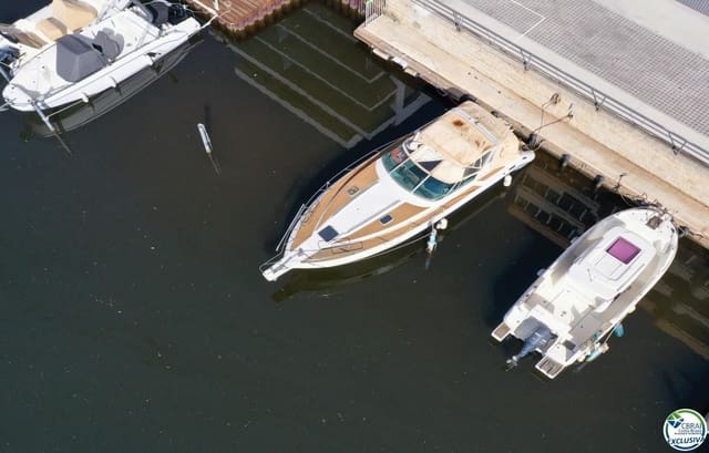 Garage for sale in Santa Margarida, Roses - € 40,000 (Ref: 9675155)