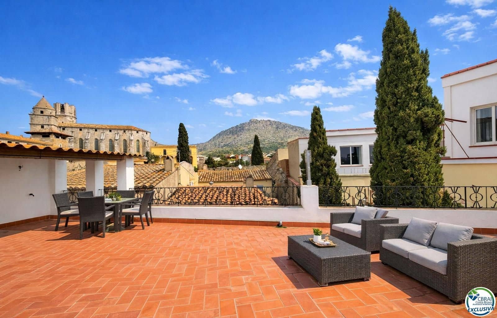 4 slaapkamer Villa te koop in Torroella de Montgri met garage - € 256.000 (Ref: 9699301)