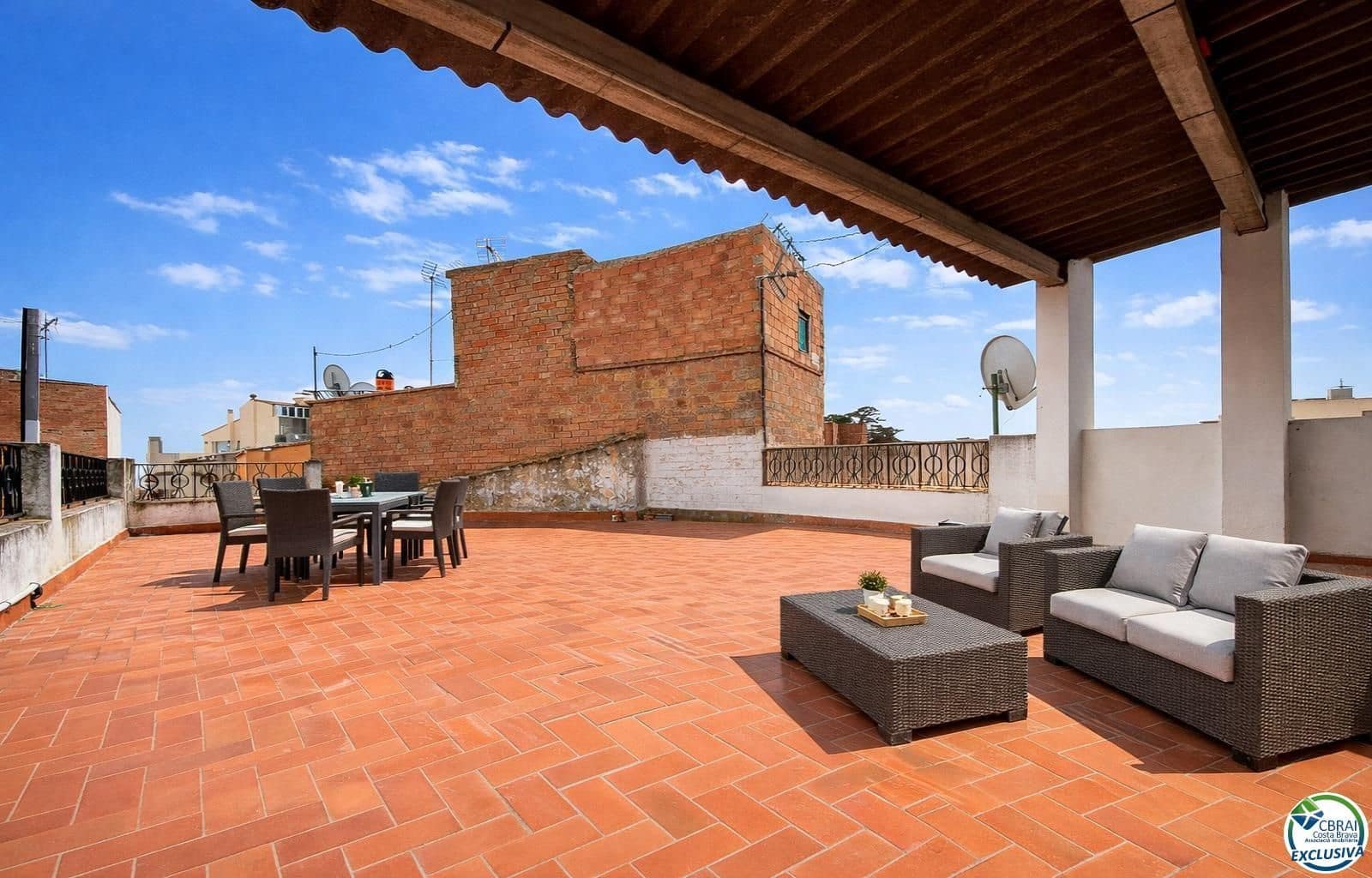 4 slaapkamer Villa te koop in Torroella de Montgri met garage - € 256.000 (Ref: 9699301)