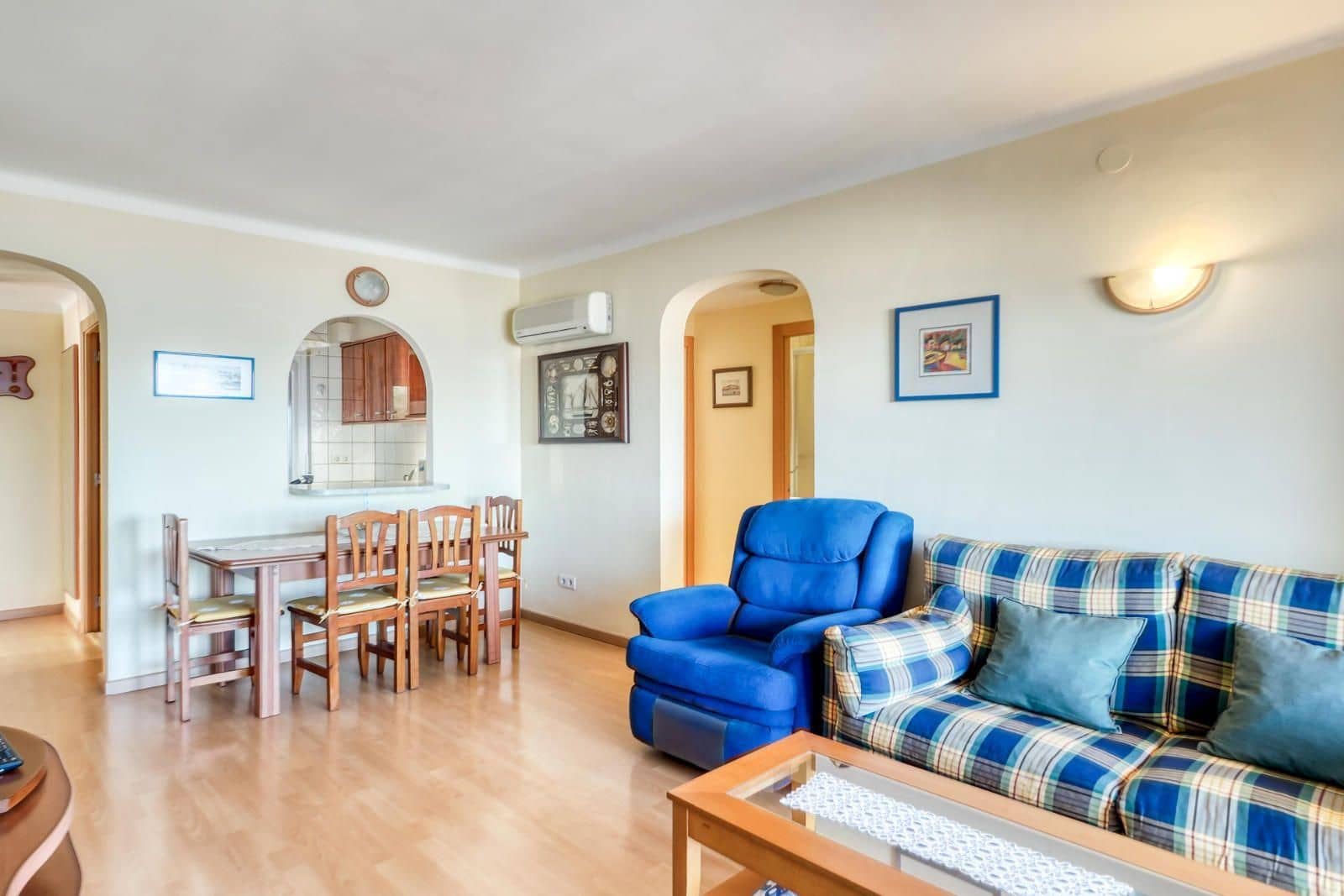 2 bedroom Flat for sale in Roses with garage - € 295,000 (Ref: 9700131)