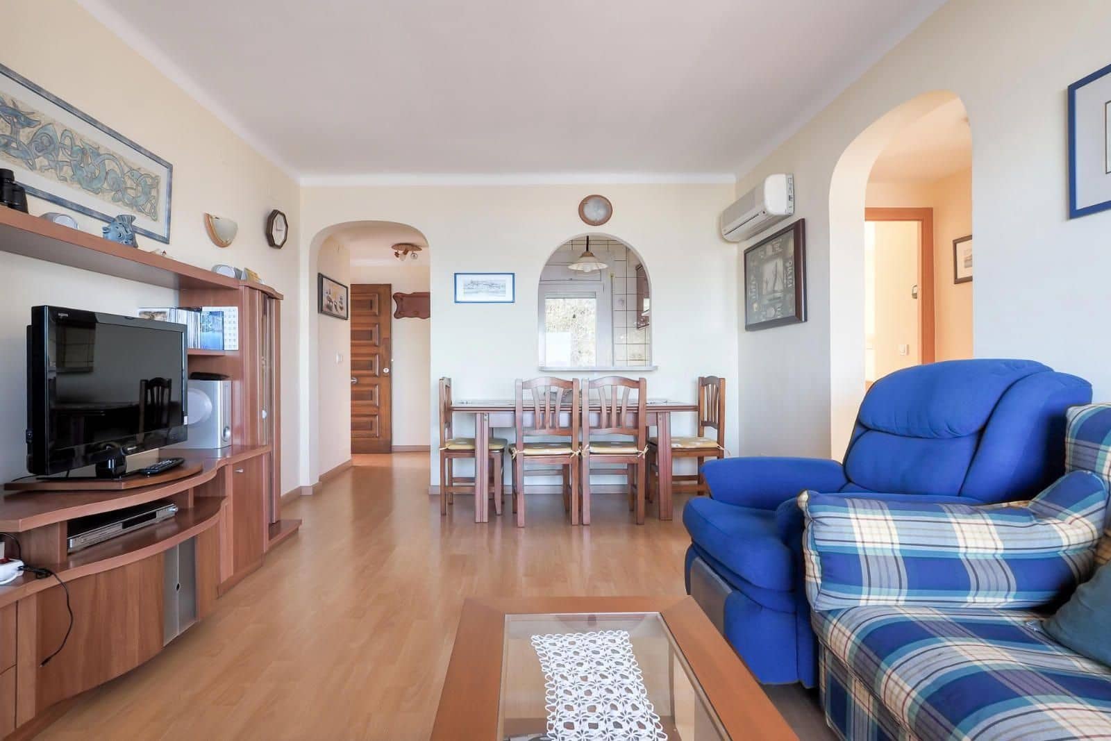 2 bedroom Flat for sale in Roses with garage - € 295,000 (Ref: 9700131)