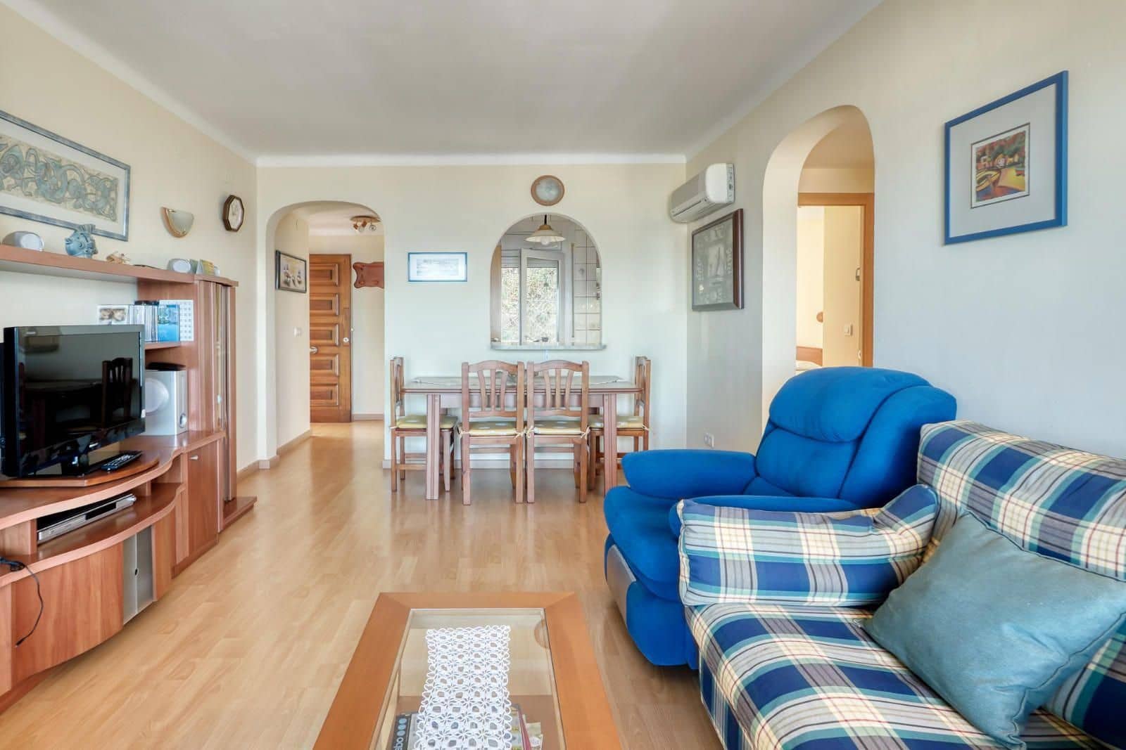 2 bedroom Flat for sale in Roses with garage - € 295,000 (Ref: 9700131)