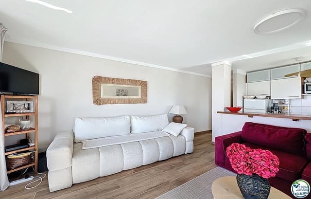 1 sovrum Lägenhet till salu i Roses med pool garage - 199 000 € (Ref: 9708024)