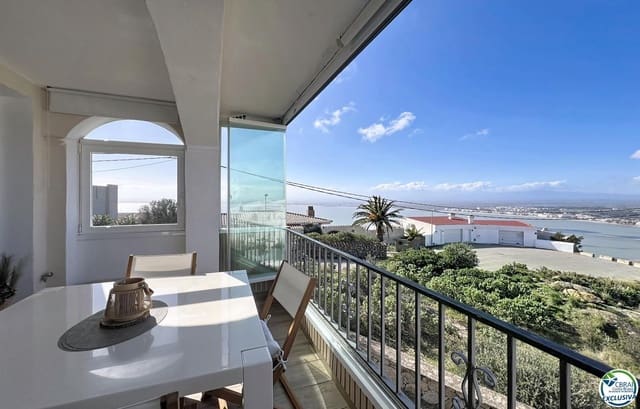 Piso de 1 habitación en Roses en venta con piscina garaje - 205.000 € (Ref: 9708024)