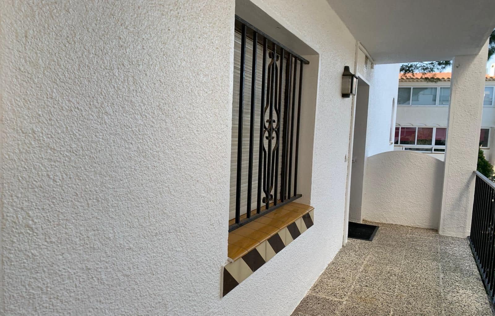 1 bedroom Flat for sale in Roses with pool garage - € 139,000 (Ref: 9714020)