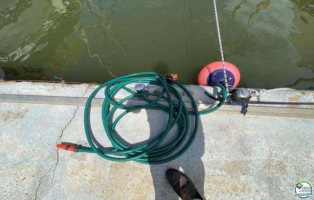 Garage for sale in Santa Margarida, Roses - € 85,000 (Ref: 9714271)