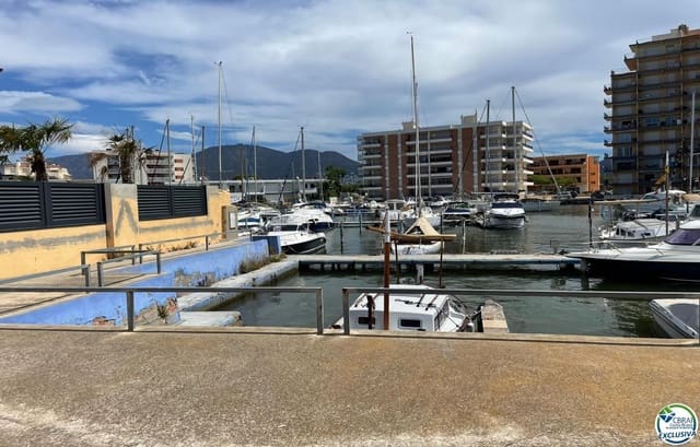 Garage for sale in Santa Margarida, Roses - € 85,000 (Ref: 9714271)