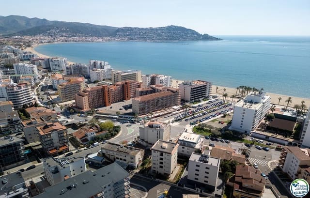 Piso de 2 habitaciones en Santa Margarida, Roses en venta con garaje - 310.000 € (Ref: 9720507)