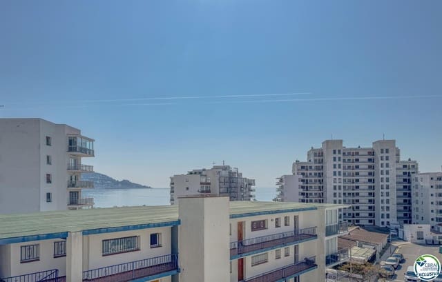 Piso de 2 habitaciones en Santa Margarida, Roses en venta con piscina garaje - 240.000 € (Ref: 9720508)