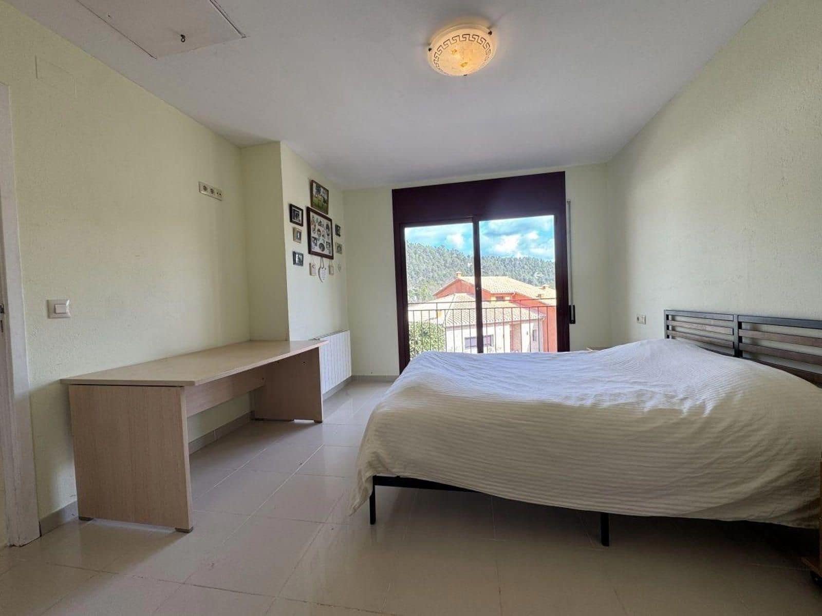 5 soveværelse Villa til salg i Sant Llorenc de la Muga med garage - € 450.000 (Ref: 9748443)