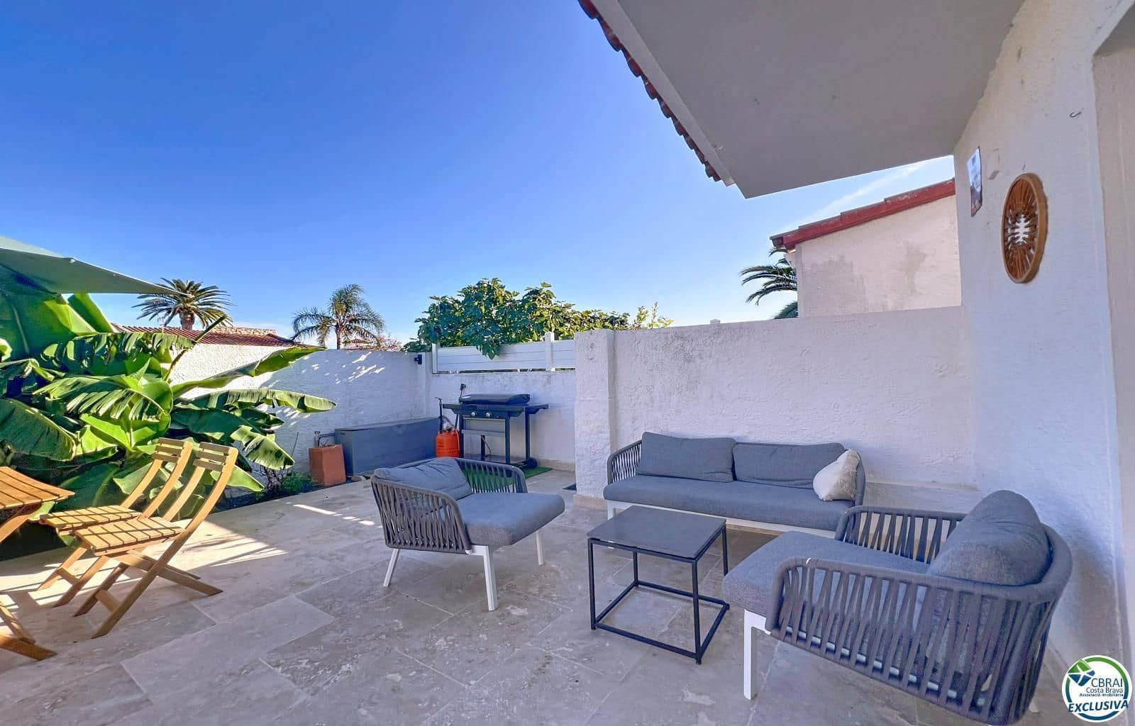 2 soveværelse Villa til salg i Empuriabrava med swimmingpool garage - € 385.000 (Ref: 9759473)