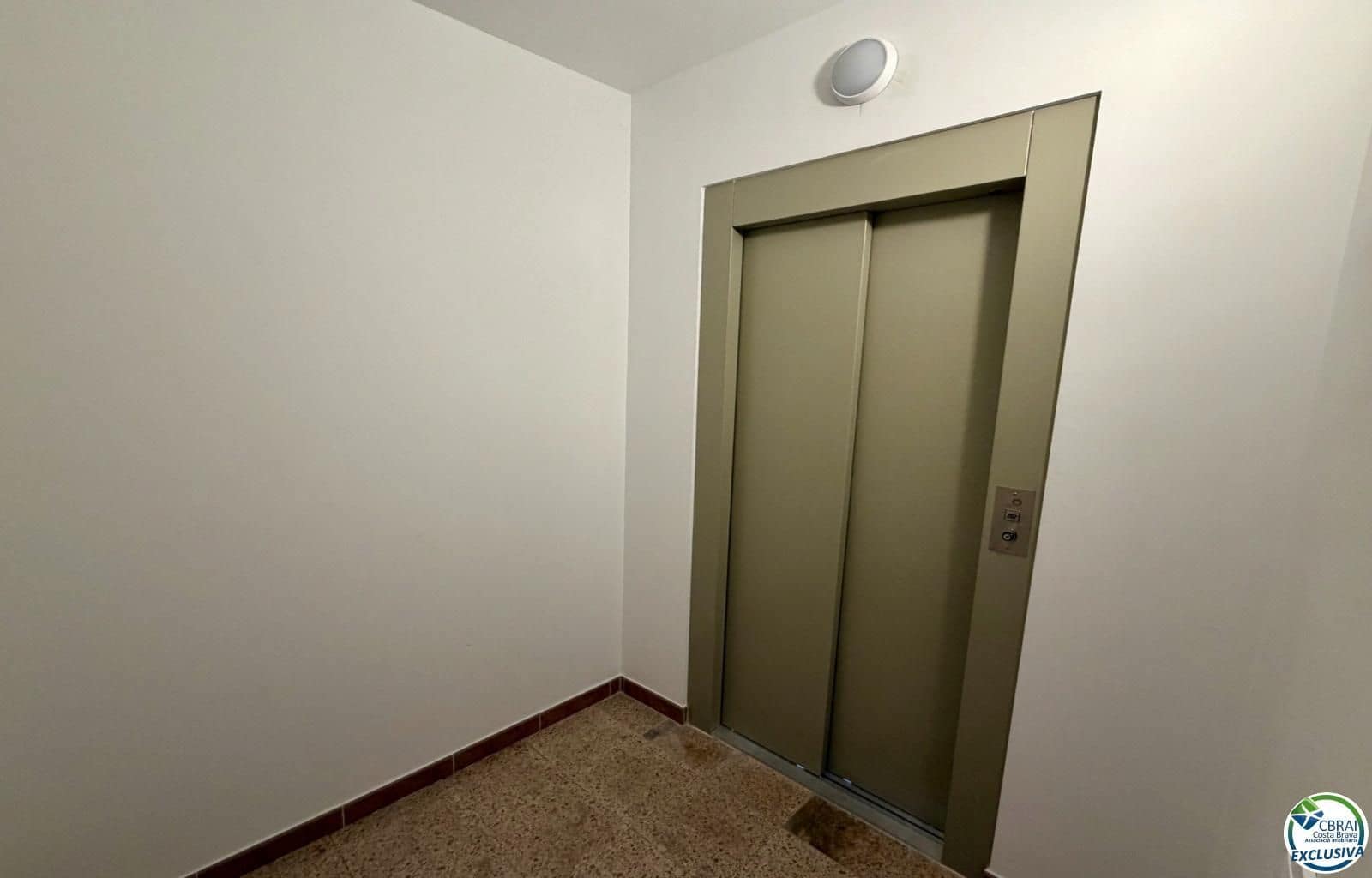 2 soverom Leilighet til salgs i Roses - € 162 000 (Ref: 9762269)