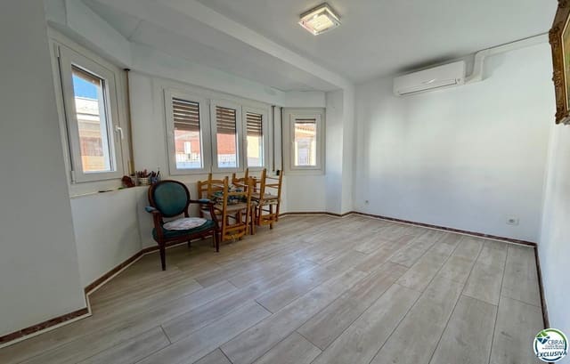 2 soverom Leilighet til salgs i Roses - € 162 000 (Ref: 9762269)