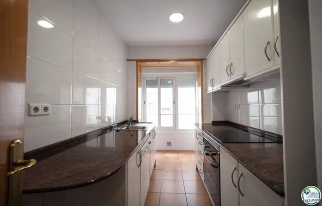 3 quarto Apartamento para venda em Roses - 235 000 € (Ref: 9762318)