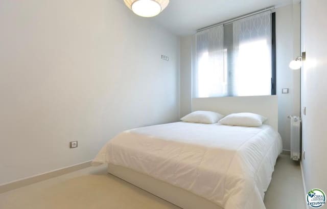 3 soveværelse Lejlighed til salg i Roses med garage - € 439.000 (Ref: 9762319)