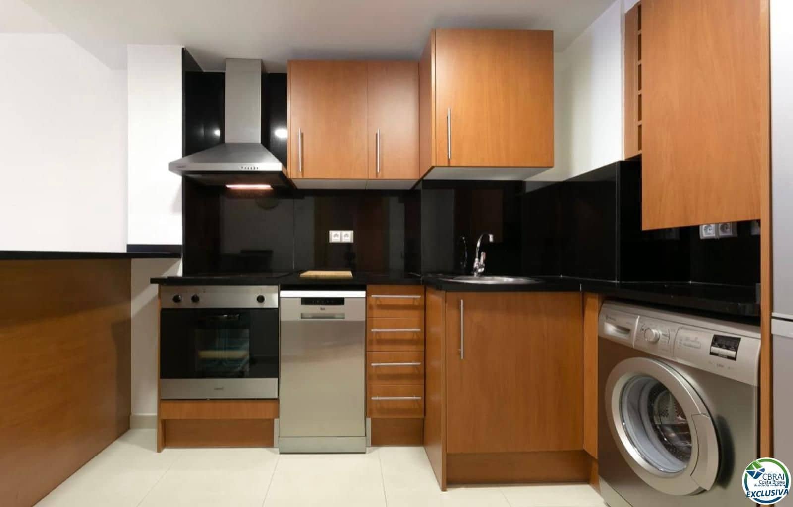 3 soverom Leilighet til salgs i Roses med garasje - € 439 000 (Ref: 9762319)