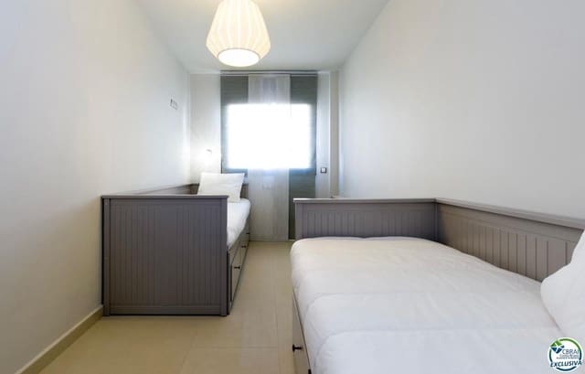 3 soveværelse Lejlighed til salg i Roses med garage - € 439.000 (Ref: 9762319)