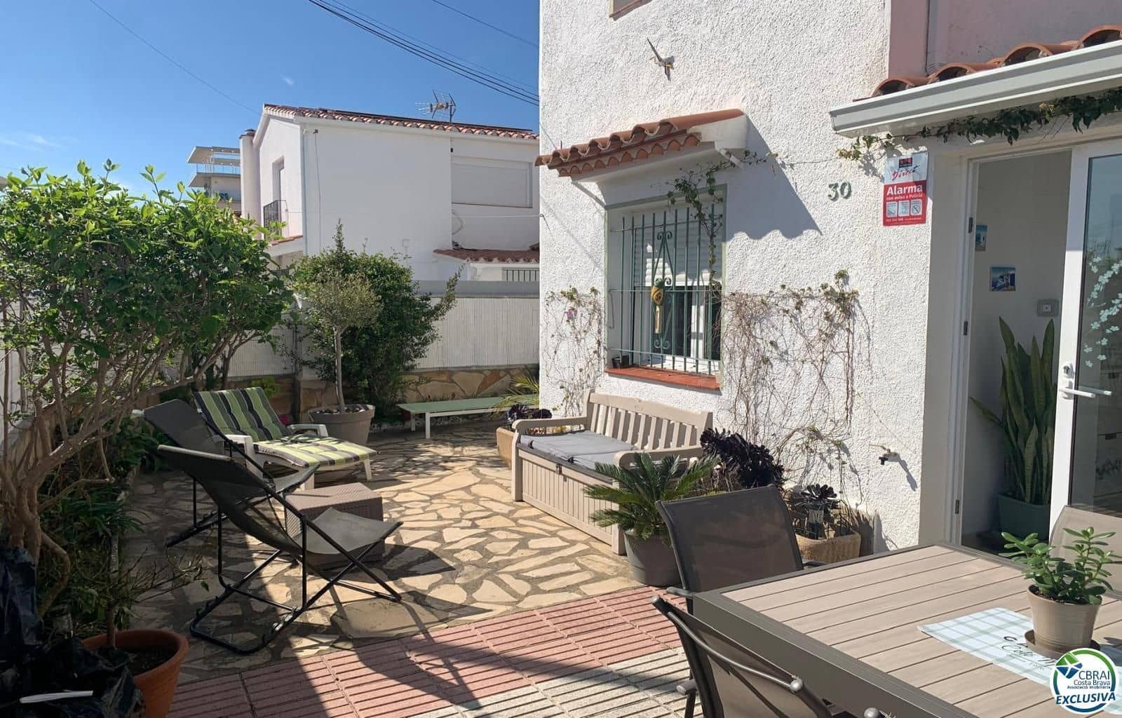 3 bedroom Villa for sale in Santa Margarida with pool - € 349,000 (Ref: 9771030)