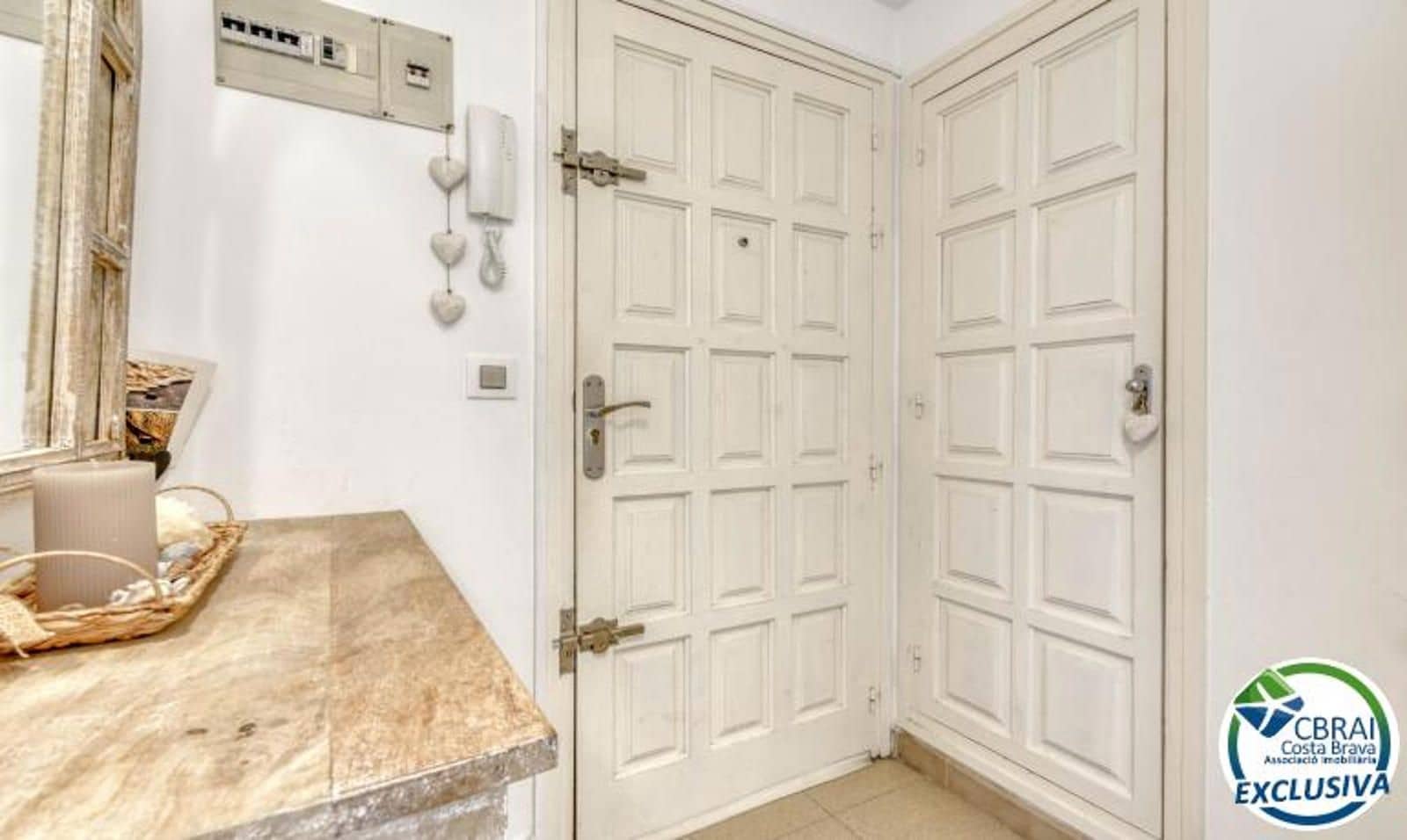 2 bedroom Flat for sale in Roses - € 235,000 (Ref: 9778521)