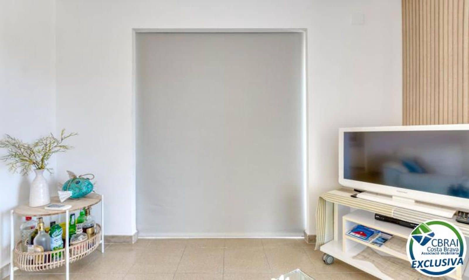 2 bedroom Flat for sale in Roses - € 235,000 (Ref: 9778521)