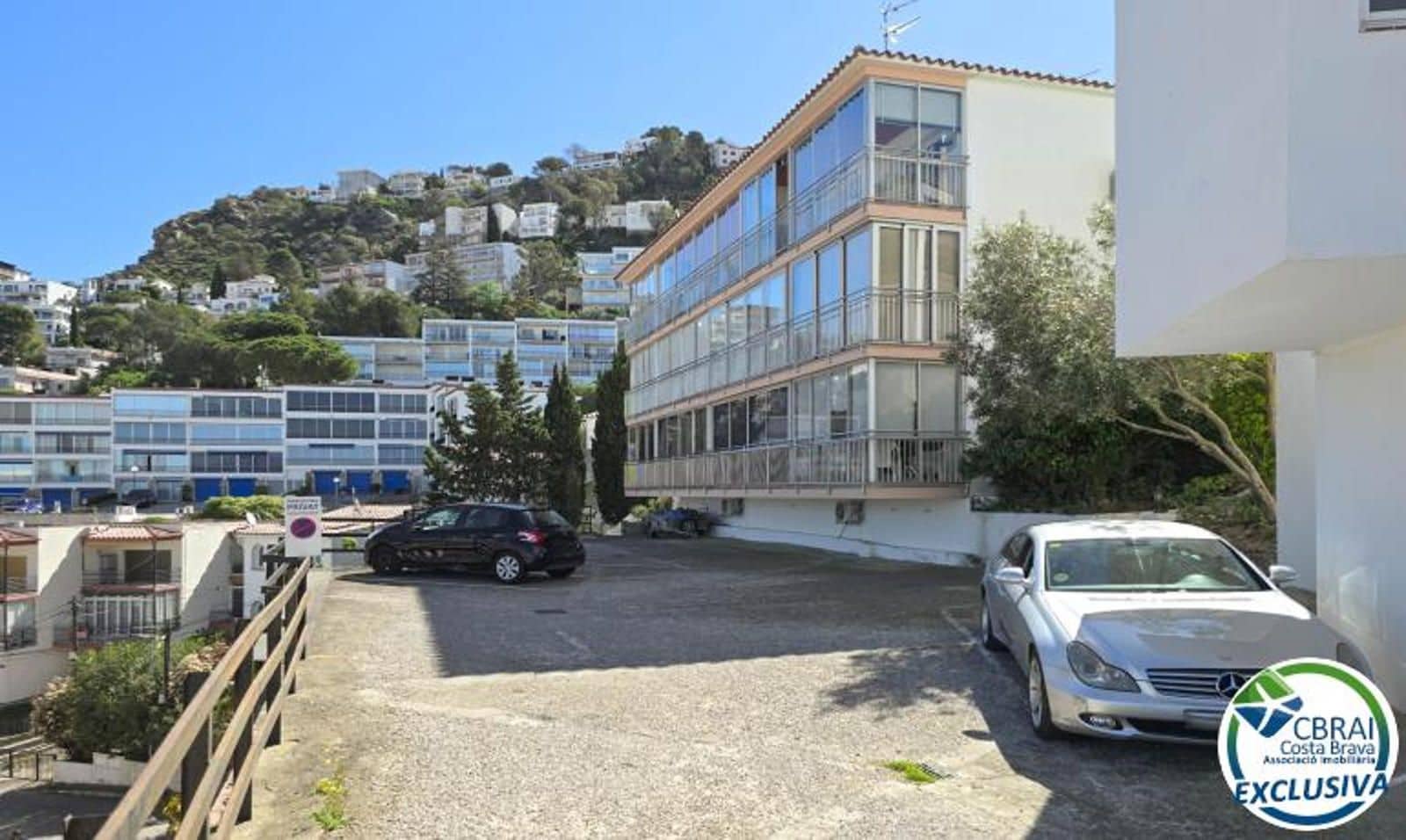 2 bedroom Flat for sale in Roses - € 235,000 (Ref: 9778521)