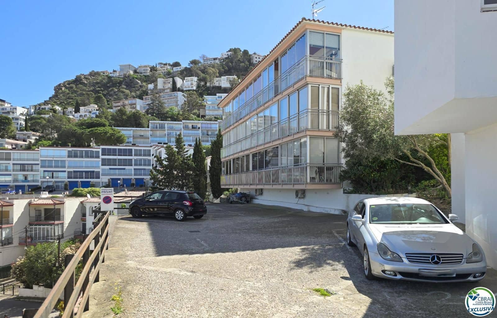 2 bedroom Flat for sale in Roses - € 235,000 (Ref: 9778521)