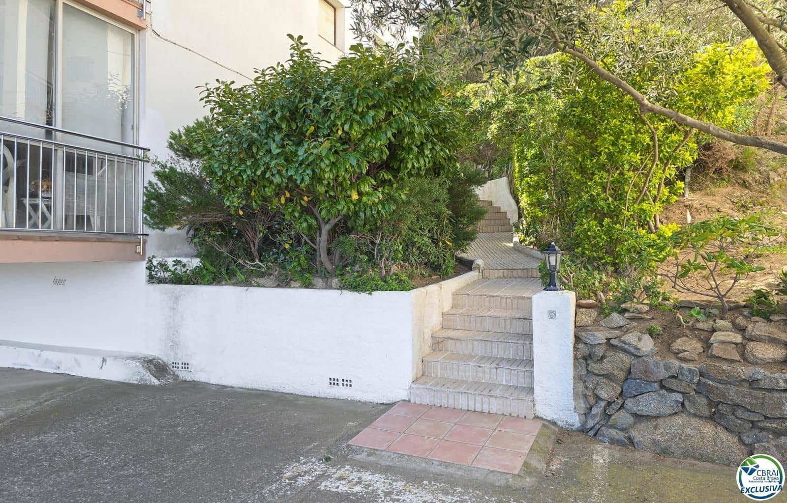 2 bedroom Flat for sale in Roses - € 235,000 (Ref: 9778521)