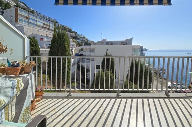 2 slaapkamer Flat te koop in Roses met zwembad - € 266.000 (Ref: 9778522)