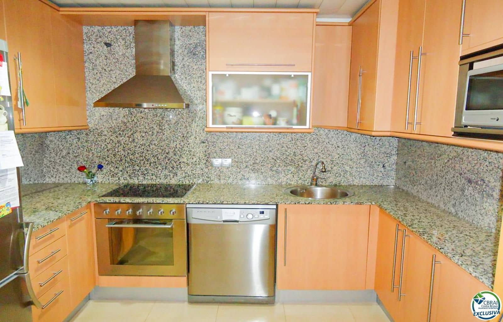 3 chambre Appartement à vendre à Figueres avec garage - 190 000 € (Ref: 9778935)