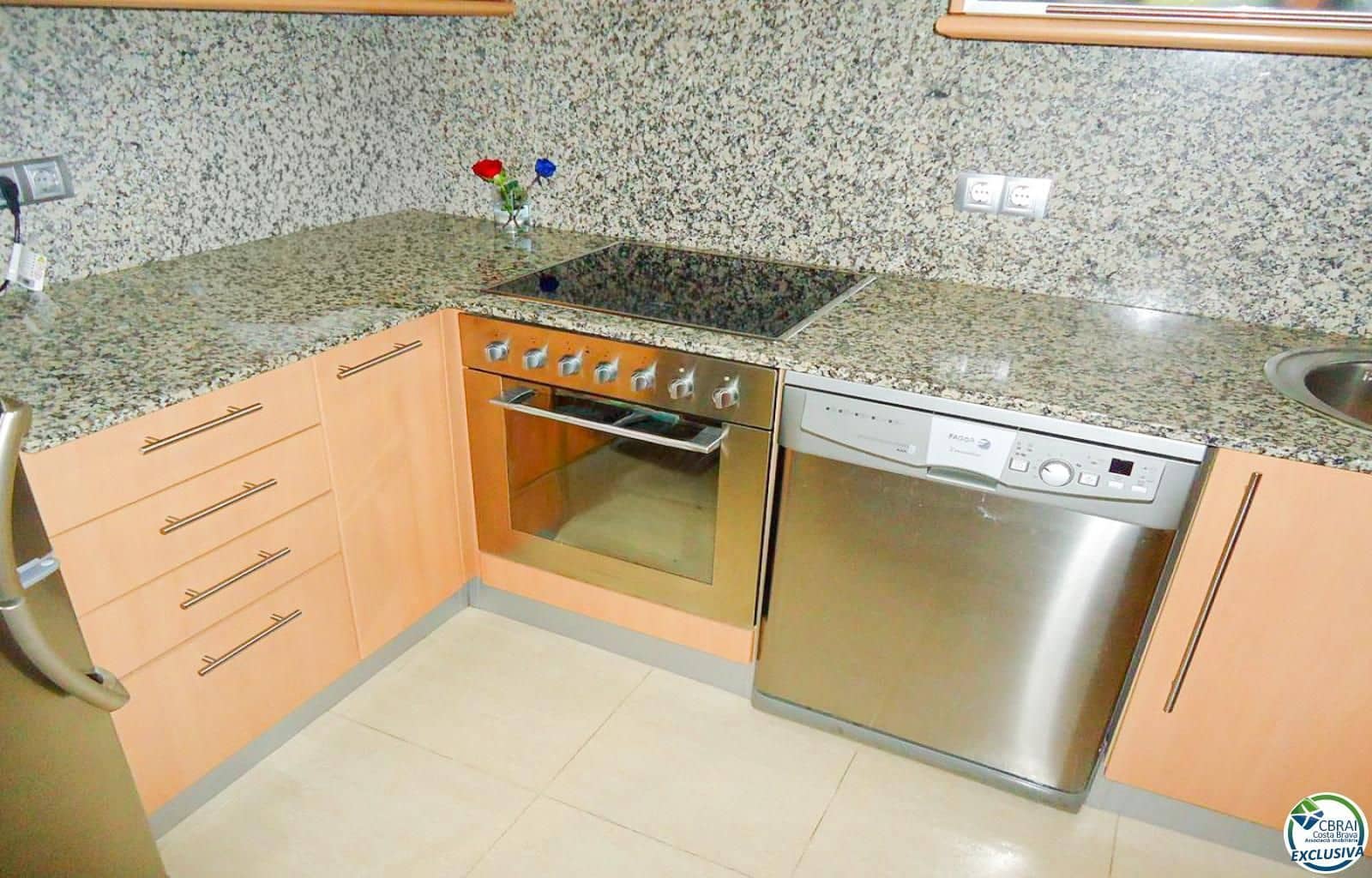 3 chambre Appartement à vendre à Figueres avec garage - 190 000 € (Ref: 9778935)