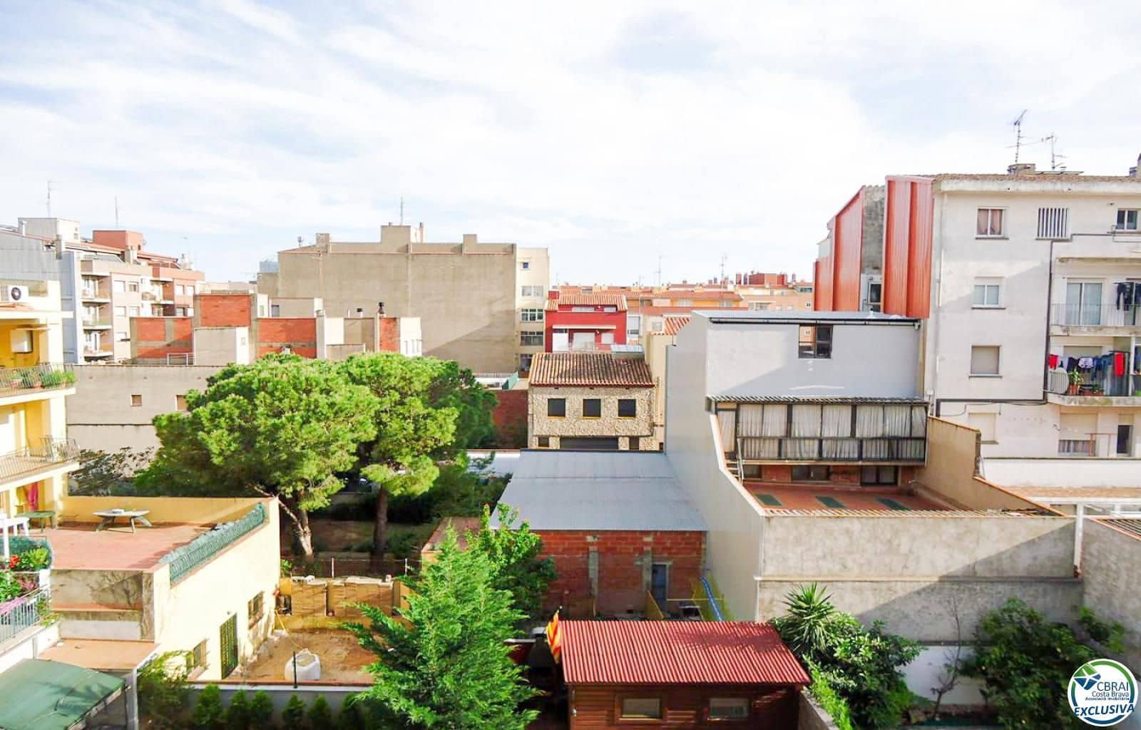 3 chambre Appartement à vendre à Figueres avec garage - 190 000 € (Ref: 9778935)