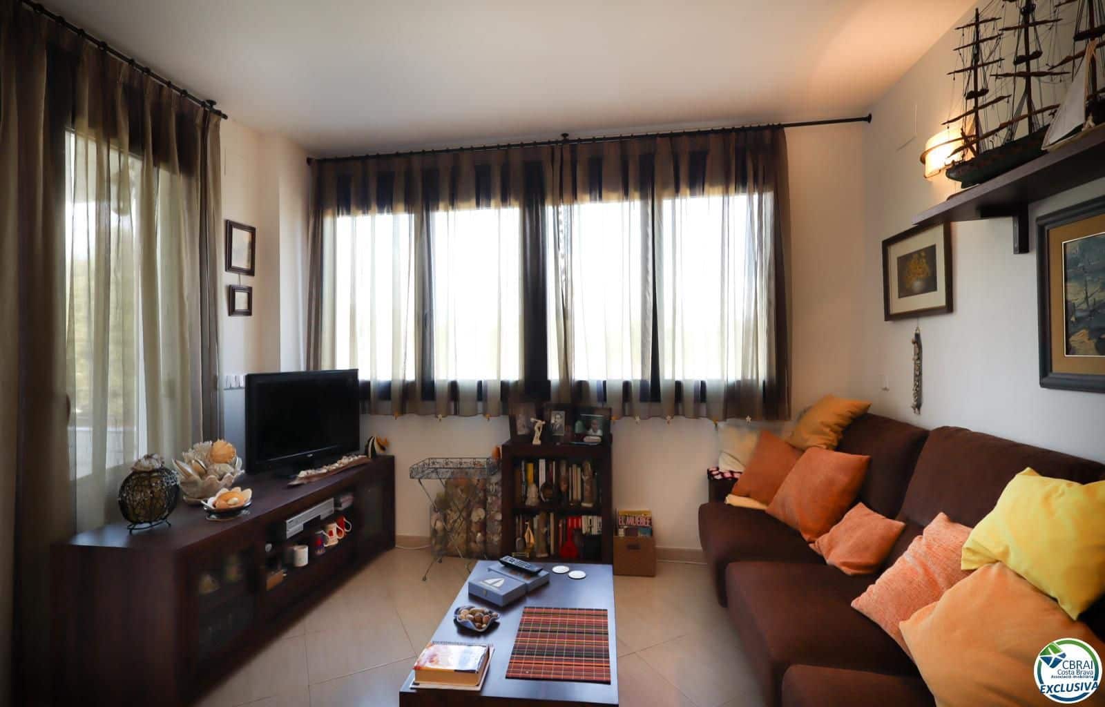 3 makuuhuone Asunto myytävänä paikassa Llanca mukana 
autotalli - 247 000 € (Ref: 9785985)