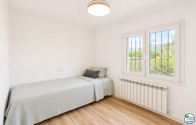 4 soverom Villa til salgs i L'Estartit, Torroella de Montgrí med svømmebasseng garasje - € 449 000 (Ref: 9807290)